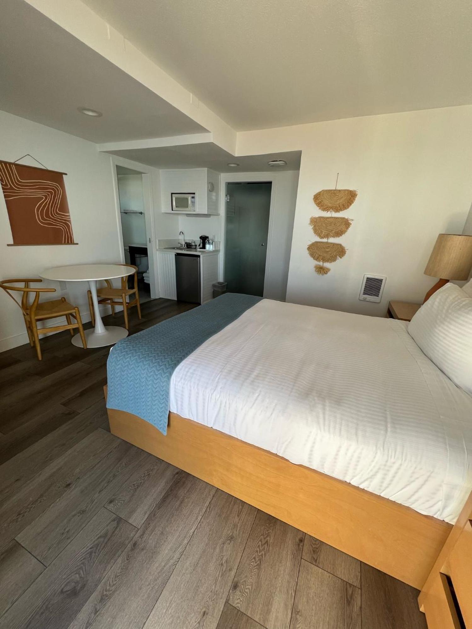 Capri Laguna On The Beach - A Boutique Hotel Лагуна Бийч Екстериор снимка