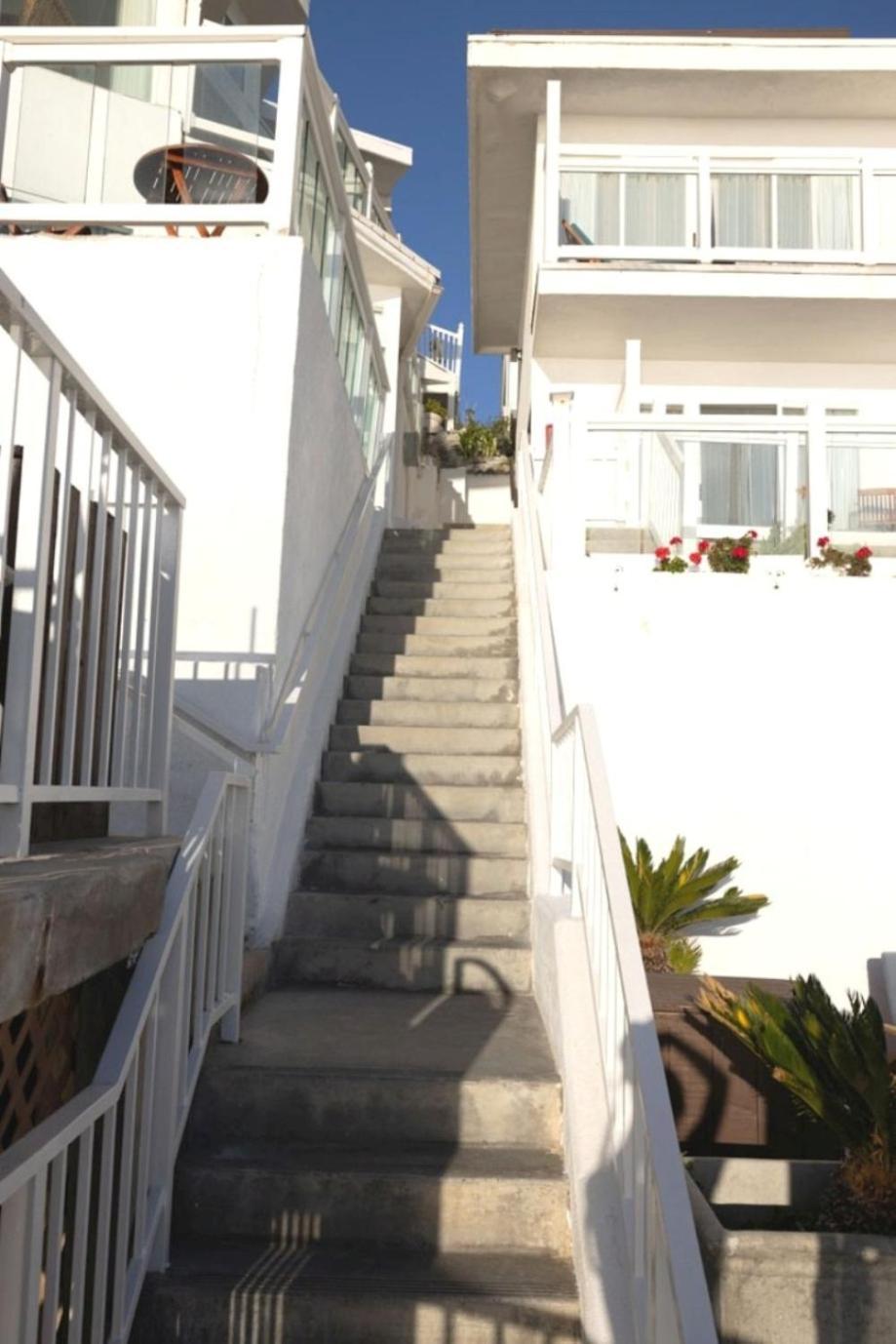 Capri Laguna On The Beach - A Boutique Hotel Лагуна Бийч Екстериор снимка