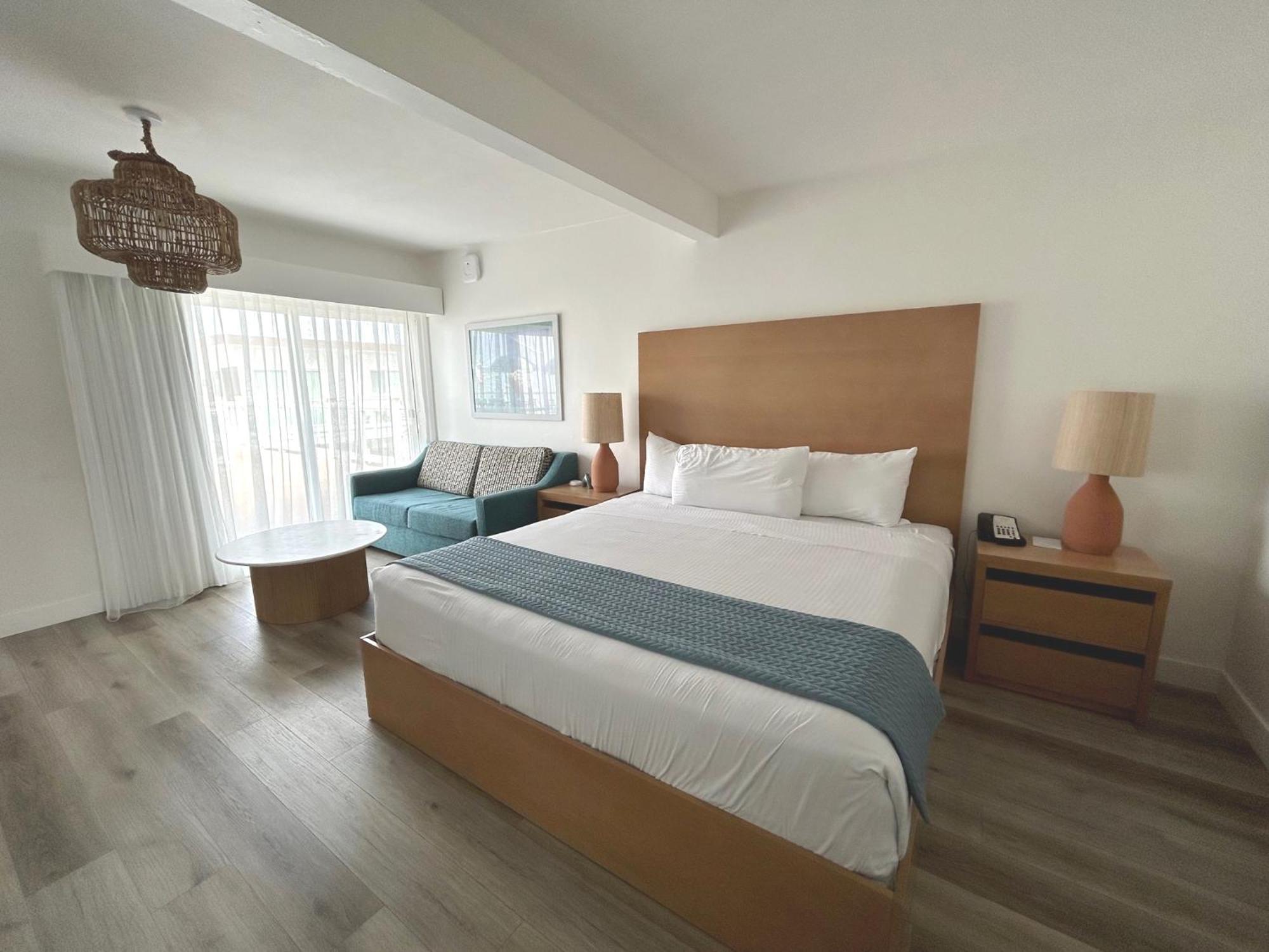 Capri Laguna On The Beach - A Boutique Hotel Лагуна Бийч Екстериор снимка