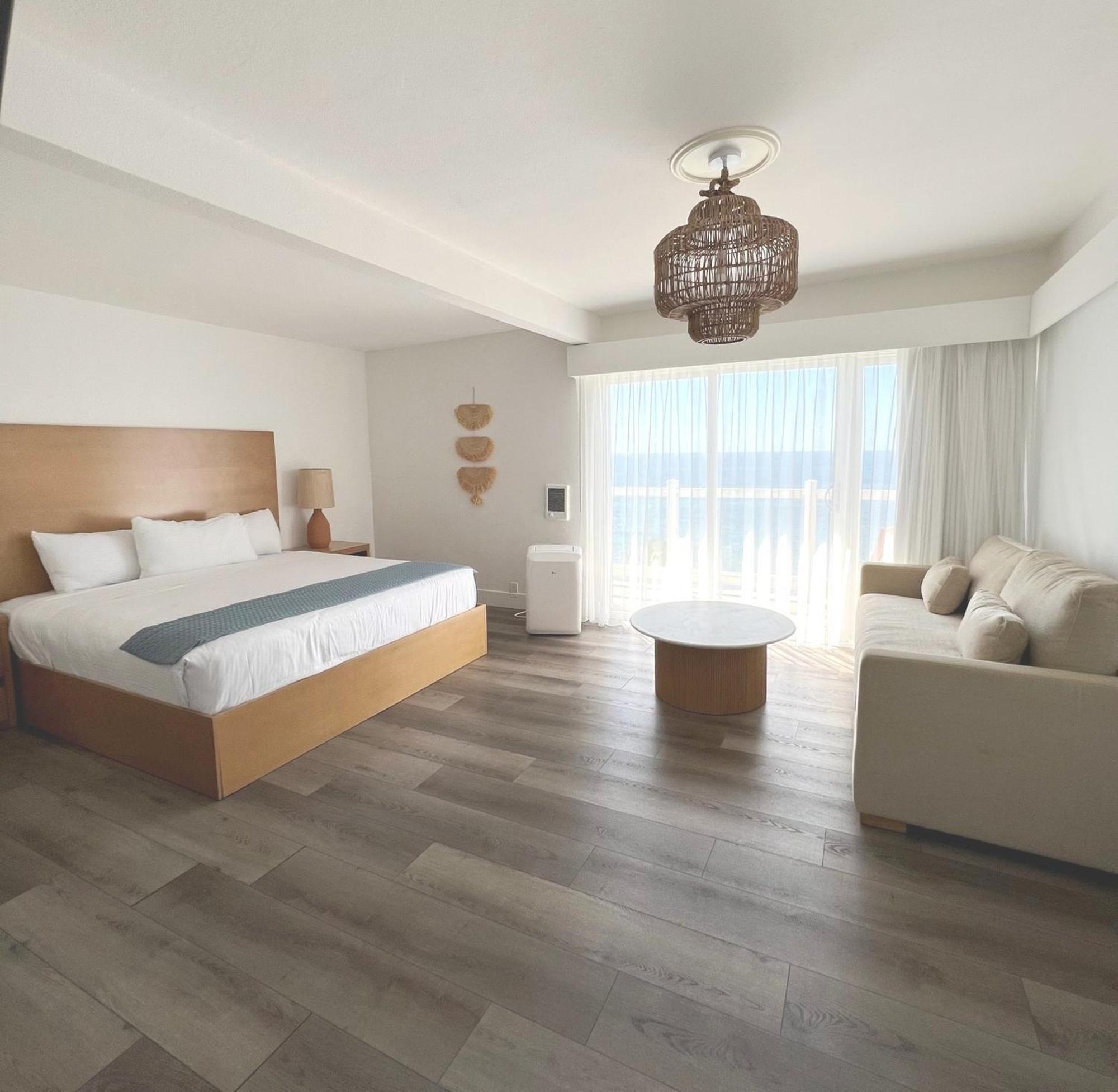 Capri Laguna On The Beach - A Boutique Hotel Лагуна Бийч Екстериор снимка